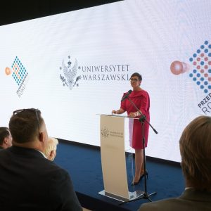 Prof. Beata Glinka at the 2023 UW Entrepreneur of the Year award ceremony. Photo by M. Kaźmierczak/UW