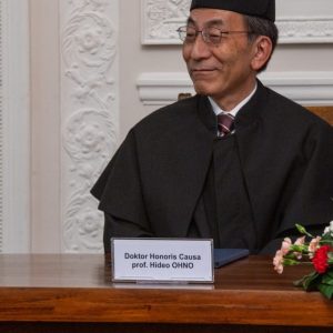 Prof. Hideo Ohno, a prominent condensed matter physicist from Tohoku University, received an honorary doctorate from the University of Warsaw. The ceremony took place on 13th November in the Senate Hall of the Kazimierzowski Palace.