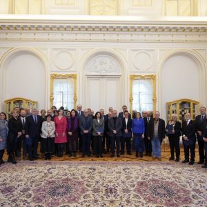 The laureates of the Rector's award for professional achievements. Photo by Mirosław Kaźmierczak/UW