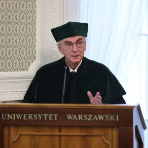 Prof. Stefan Pokorski from the Institute of Theoretical Physics of the University of Warsaw during the conferral ceremony of Doctor Honoris Causa of the University of Warsaw on Prof. François Englert. Photo by Krystian Szczęsny.