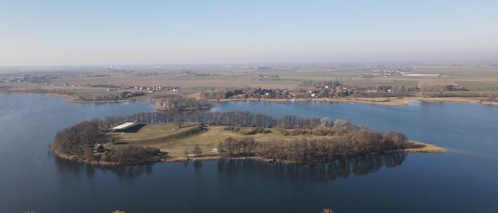 In the cover photo: Lednica Lake. Credit: Mariusz Lamentowicz