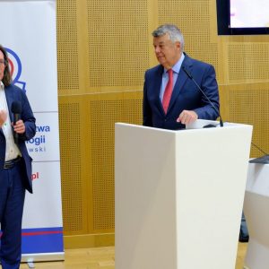 Meeting with Alex Storozynski at the University of Warsaw. Credit: Facebook.com/WDIB UW