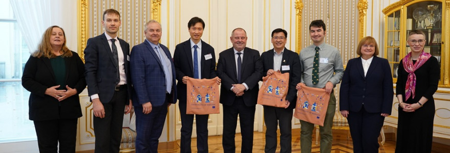 Meeting with the delegation from the Chinese University of Hong Kong. Credit: Mirosław Kaźmierczak/UW