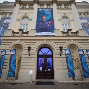 Finale of the “IGNIS” tour with Dr Eng. Sławosz Uznański-Wiśniewski at the University of Warsaw. Credit: UW
