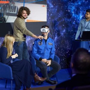 Finale of the “IGNIS” tour with Dr Eng. Sławosz Uznański-Wiśniewski at the University of Warsaw. Credit: UW