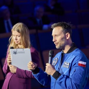 Finale of the “IGNIS” tour with Dr Eng. Sławosz Uznański-Wiśniewski at the University of Warsaw. Credit: UW