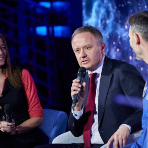 Finale of the “IGNIS” tour with Dr Eng. Sławosz Uznański-Wiśniewski at the University of Warsaw. Credit: UW