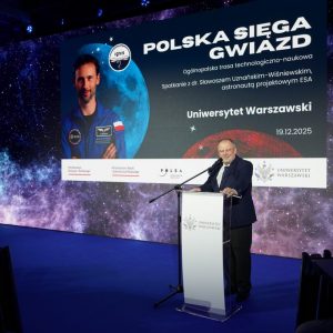 Finale of the “IGNIS” tour with Dr Eng. Sławosz Uznański-Wiśniewski at the University of Warsaw. Credit: UW