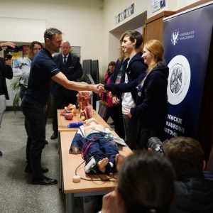 Finale of the “IGNIS” tour with Dr Eng. Sławosz Uznański-Wiśniewski at the University of Warsaw. Credit: UW