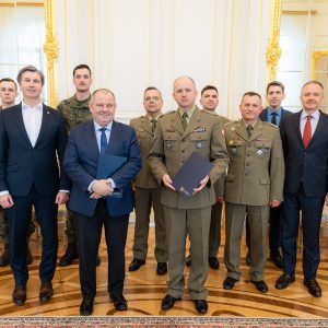 Cooperation agreement between the University of Warsaw and the 18th Warsaw Territorial Defence Brigade. Credit: Mirosław Kaźmierczak/UW