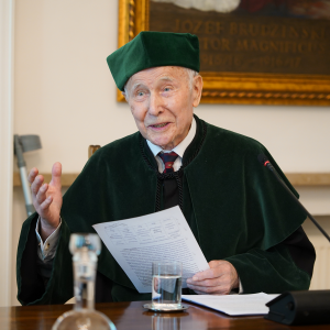 Renewal of Prof. Jacek Lipkowski’s doctoral degree. Credit: Mirosław Kaźmierczak/UW